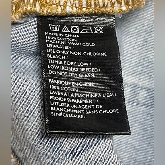 Urban Outfitters O BDG Assymetrical Denim Raw Hem
Patchwork Mini Skirt Size M - Picture 8 of 8